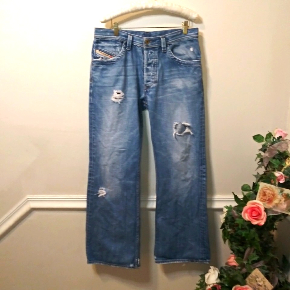 Vintage Diesel Tyel Distressed Button-Fly Bootcut Jeans Made In Italy - Picture 1 of 14